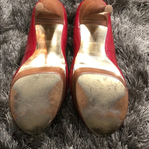 Bakers Red Open Toe Hills - Picture 4 of 4